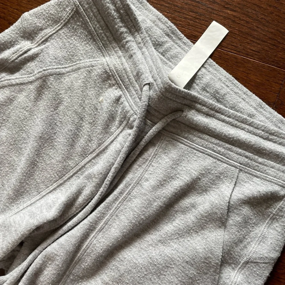 ALO Yoga Heather Gray Sweatpants